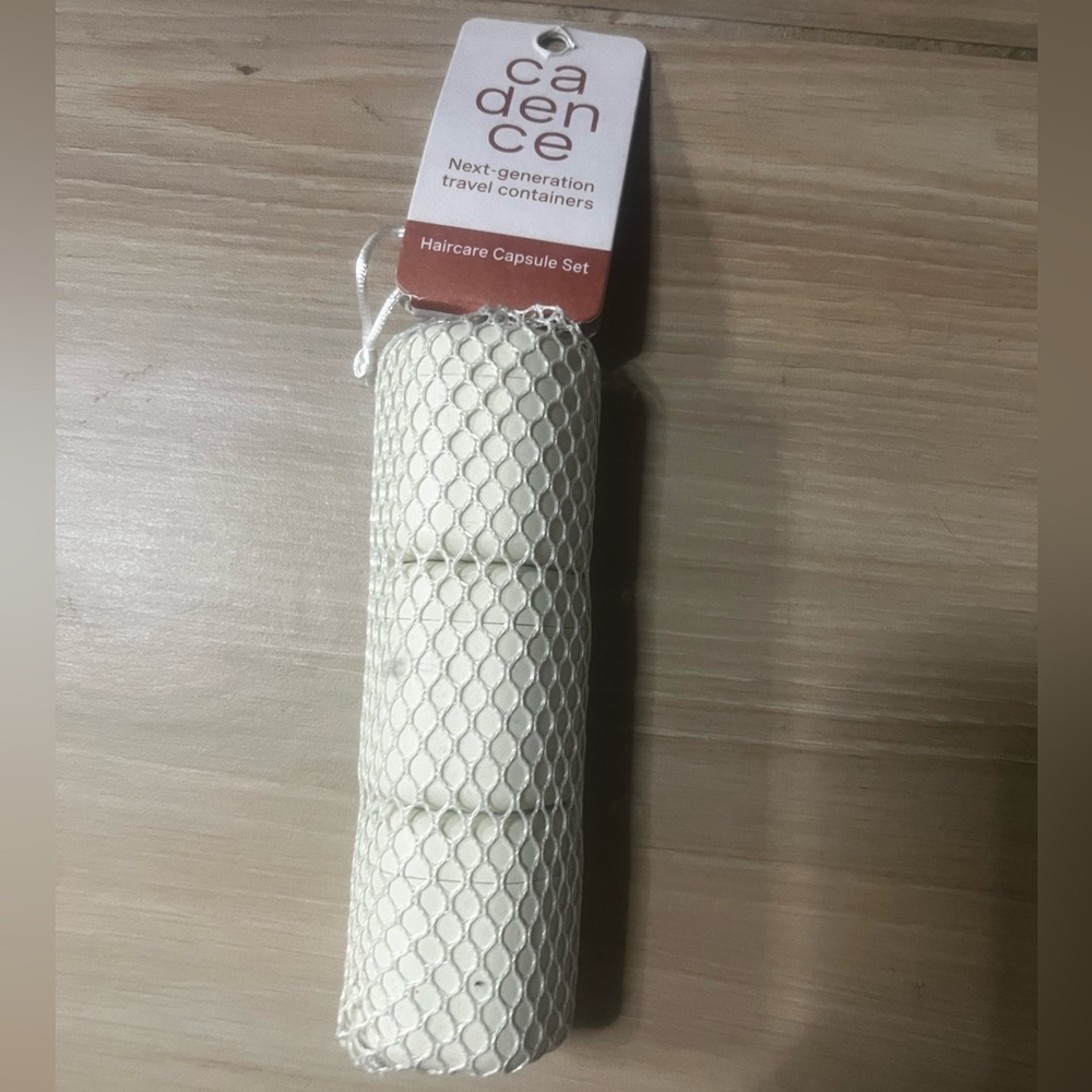 White Haircare Capsule Set